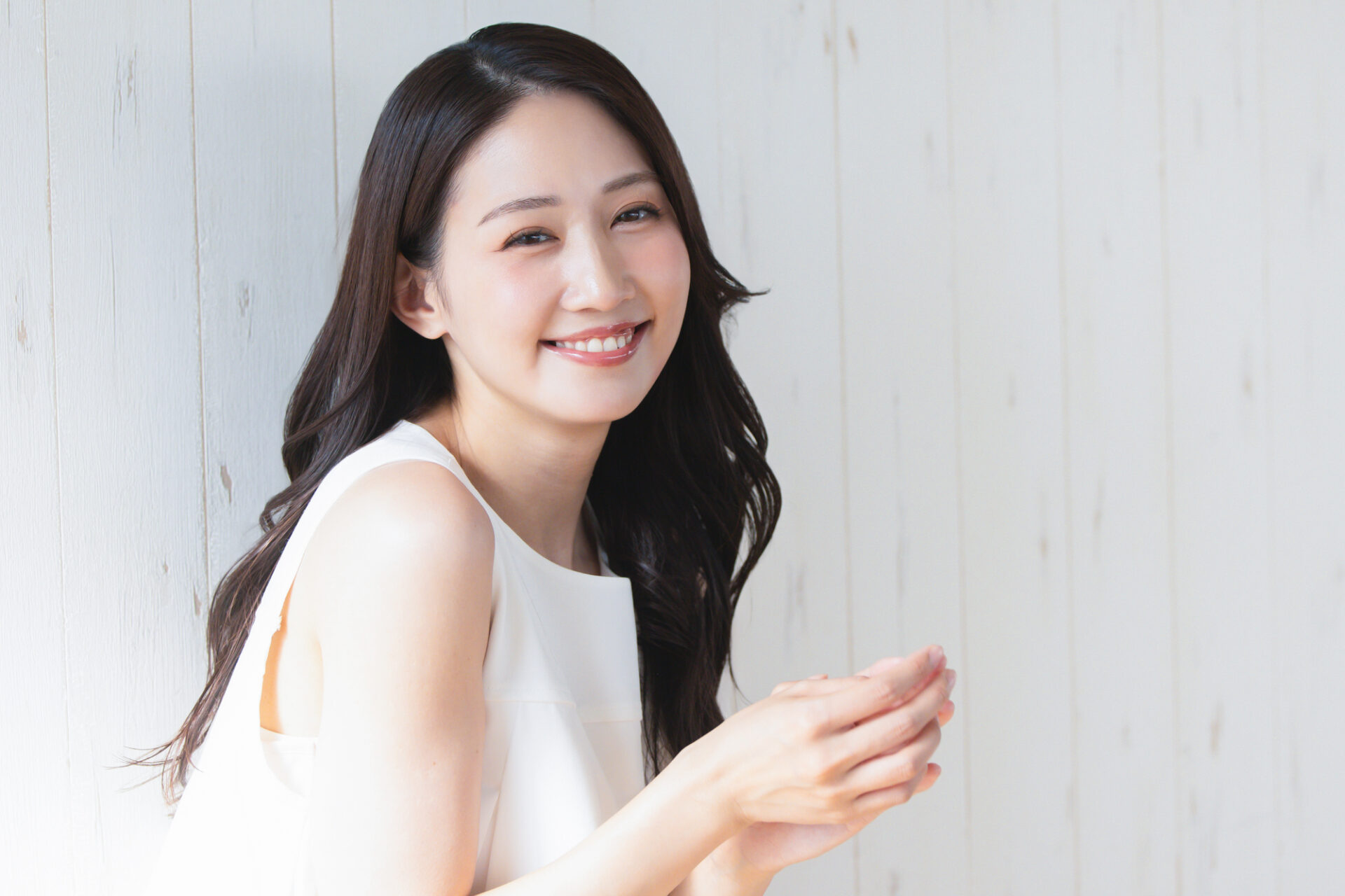 根管治療をして笑顔を取り戻した女性