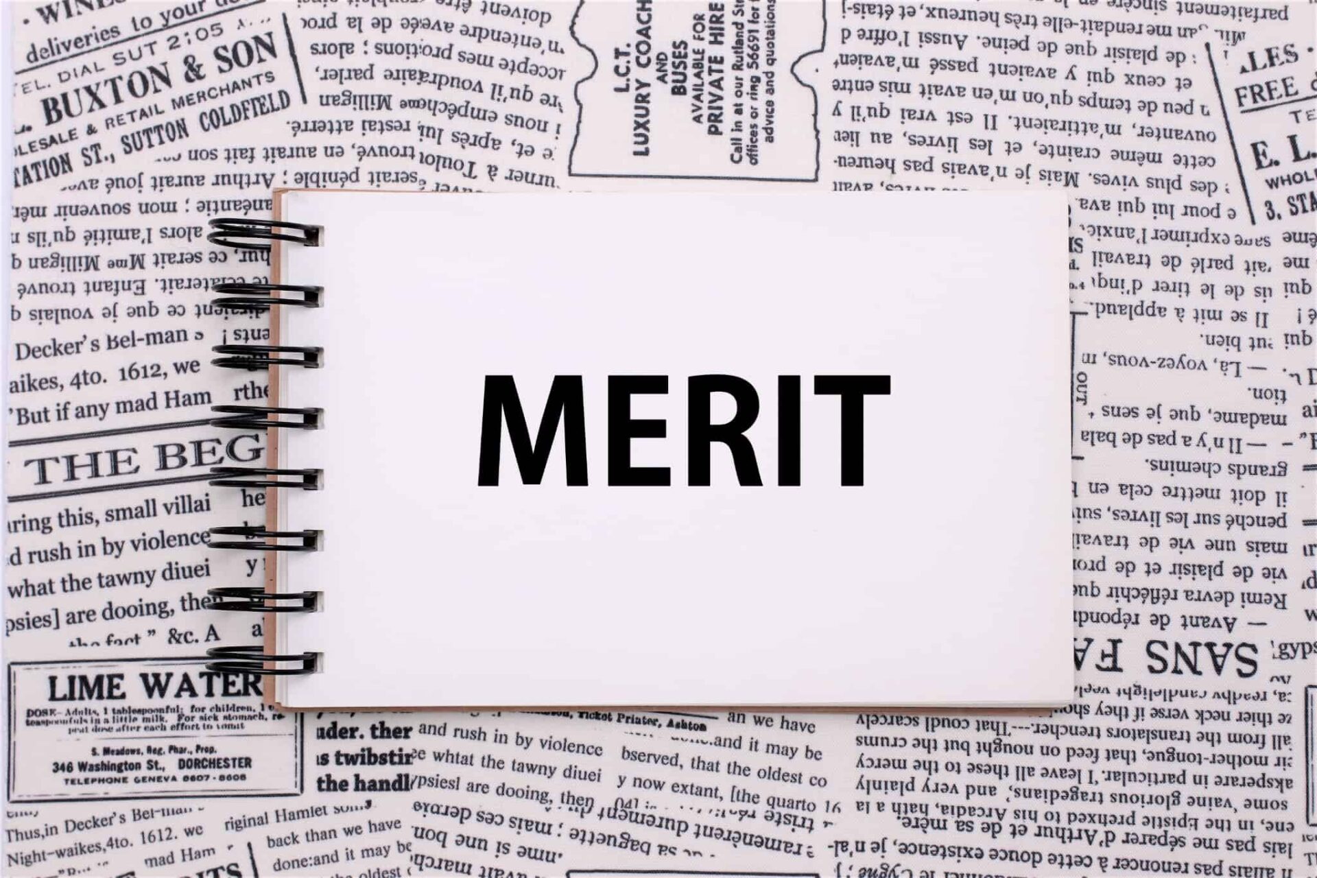 マウスピース矯正のメリットを説明するイメージ