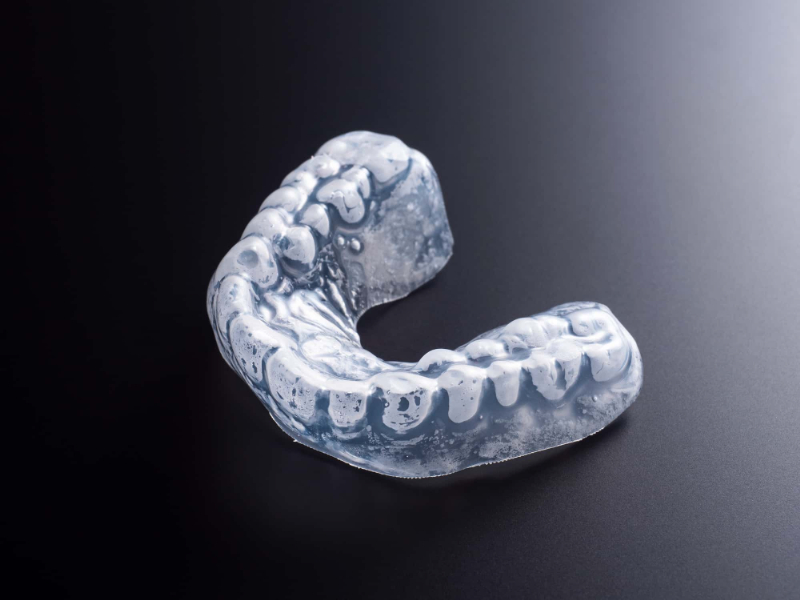 顎関節症の治療法の一つであるスプリント治療で使用するマウスピース