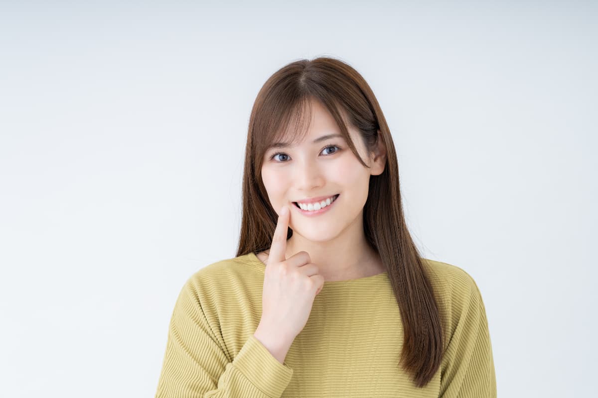 歯の寿命を延ばすために歯の健康を意識する女性